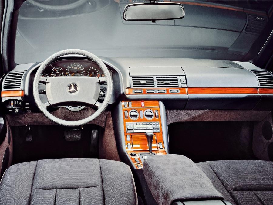Торпедо Mercedes-Benz 500 SEL (Bm.140.051) 1991 года  (фото 9 из 20)